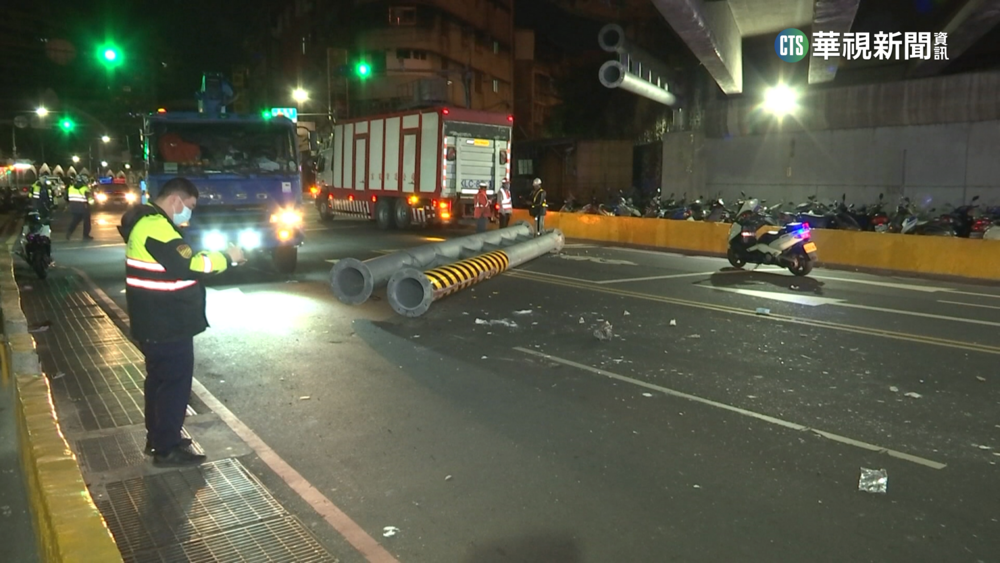 1小時連2撞！限高防撞桿掉落　害女撞上噴飛