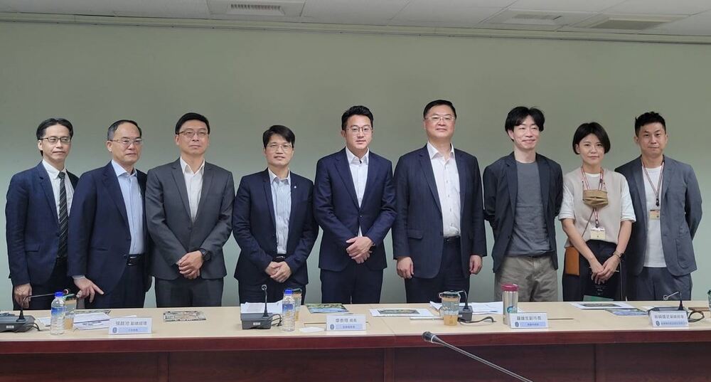 大統集團偕同台灣無印良品拜會高雄市政府，共同向高雄市民宣佈進駐合作案的好消息 / 圖文來源 高雄市政府