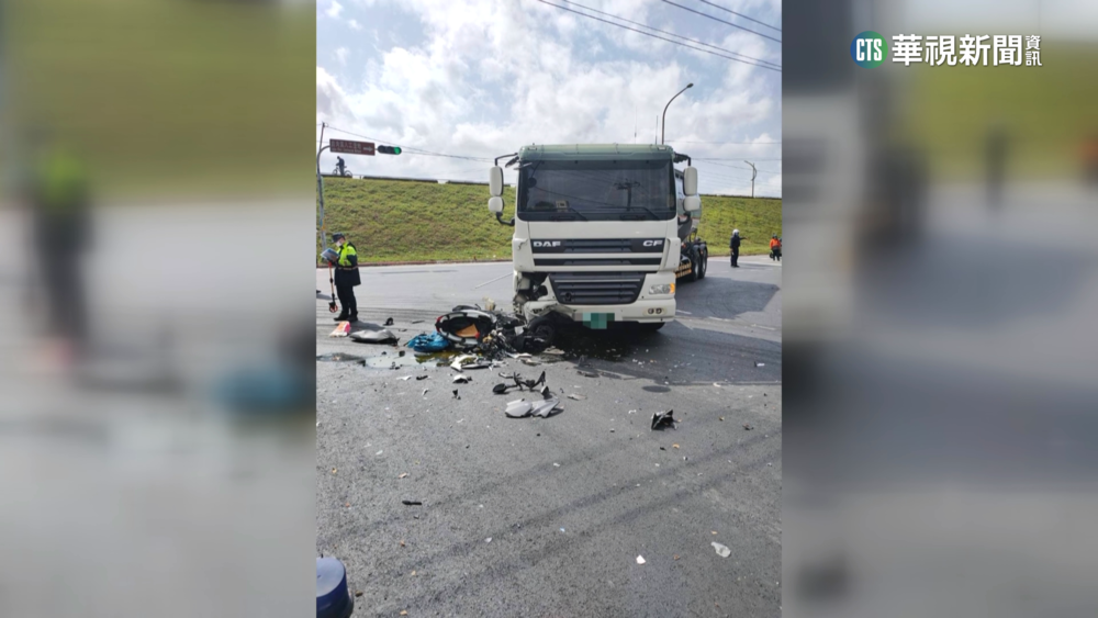 新北騎士疑未注意路況　撞槽化車卡車底不治