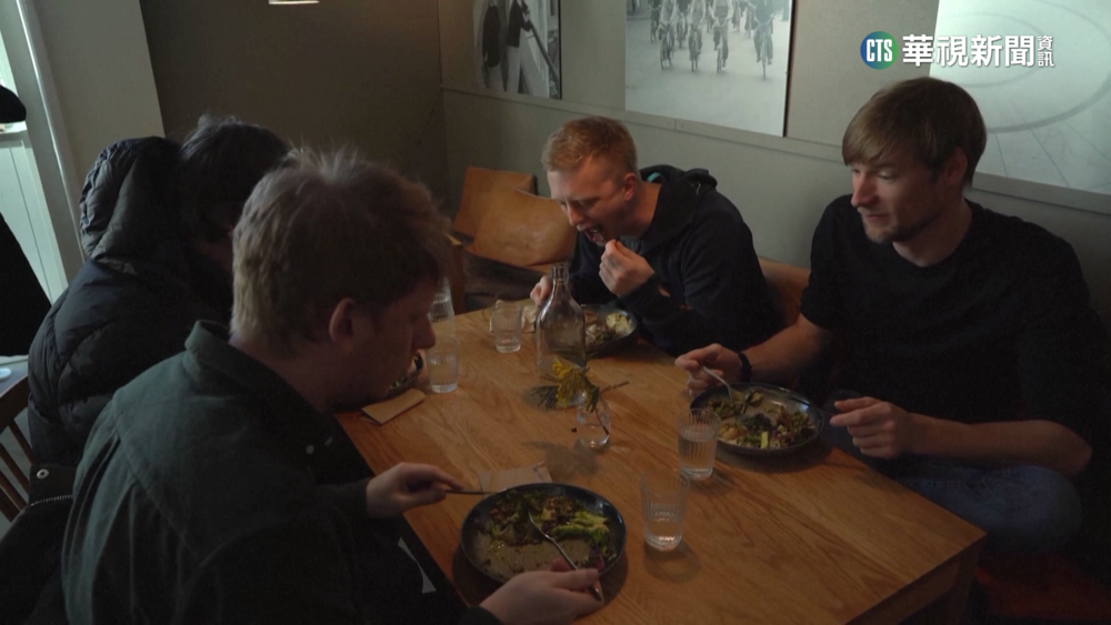 卸下米其林光環　瑞典廚師化淘汰食品為美食