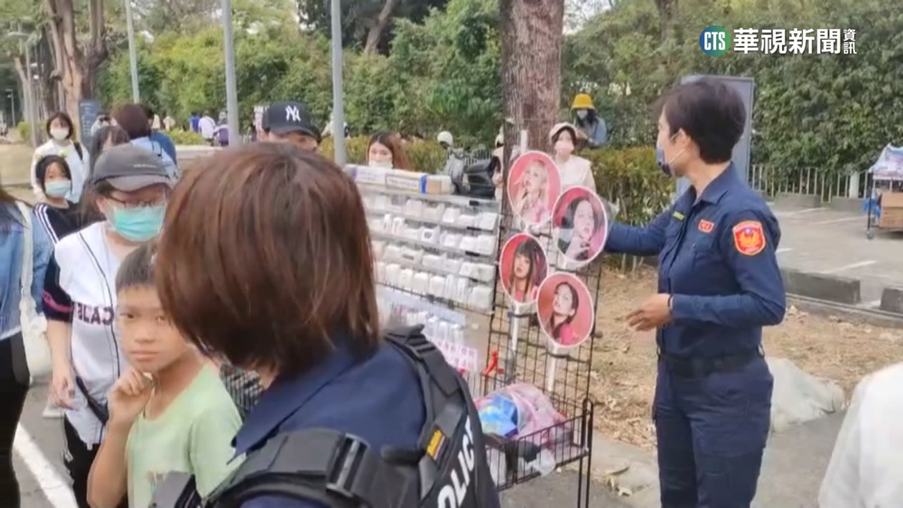 搶BLACKPINK周邊！攤販賣非官方品遭驅離