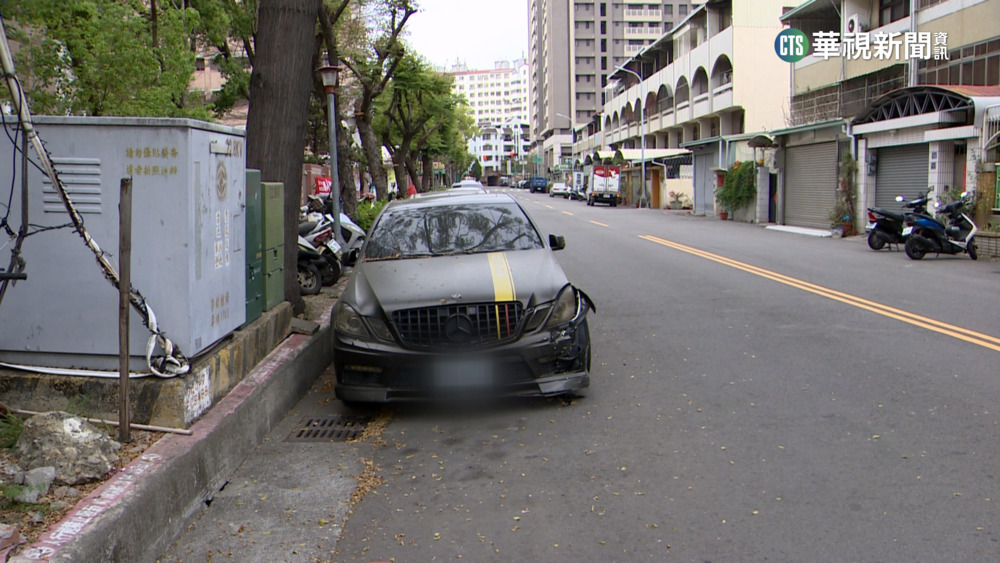 400萬名車停路邊遭撞　肇事男：以為撞到花盆