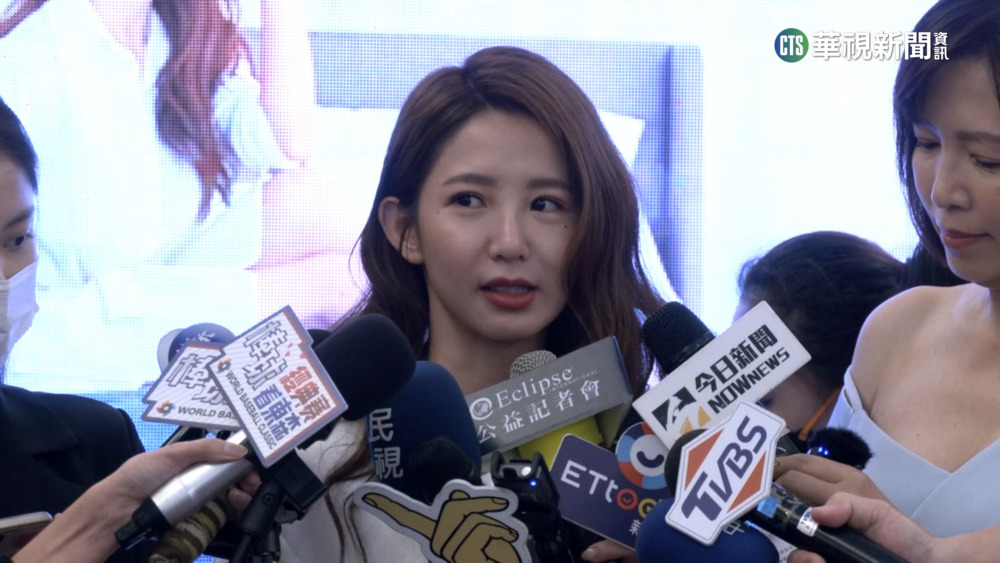 郭書瑤朝聖BP被擋住　好心提醒遭嗆不雅字眼