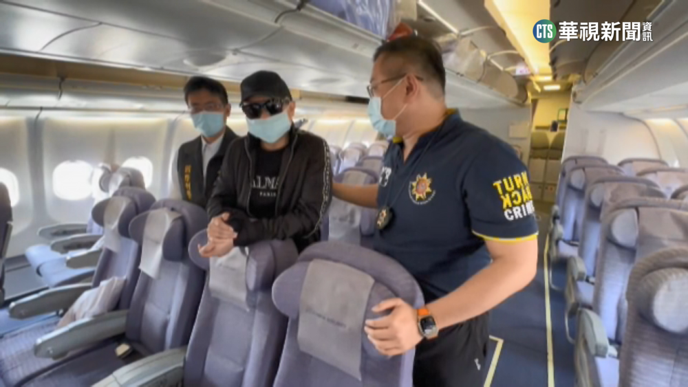 逃亡23年在菲被逮　台南角頭陳建寧押解返台