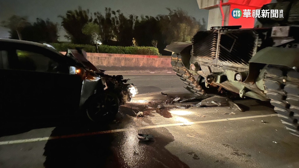 自小客追撞CM11戰車　雙方非酒駕.全案鑑識中