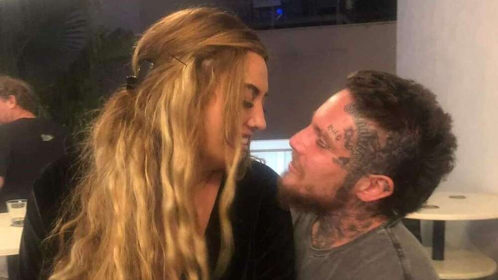 最持久「惡作劇」！　他將正妹愛妻「醜照」刺身上　慘被妻嫌惡嚇壞