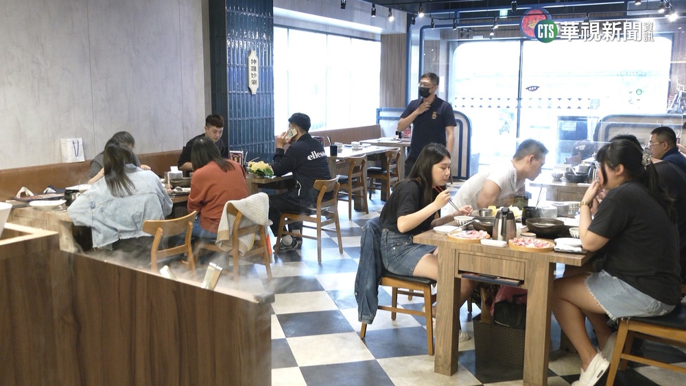 週末變天好吃鍋！　連鎖火鍋店推優惠搶商機