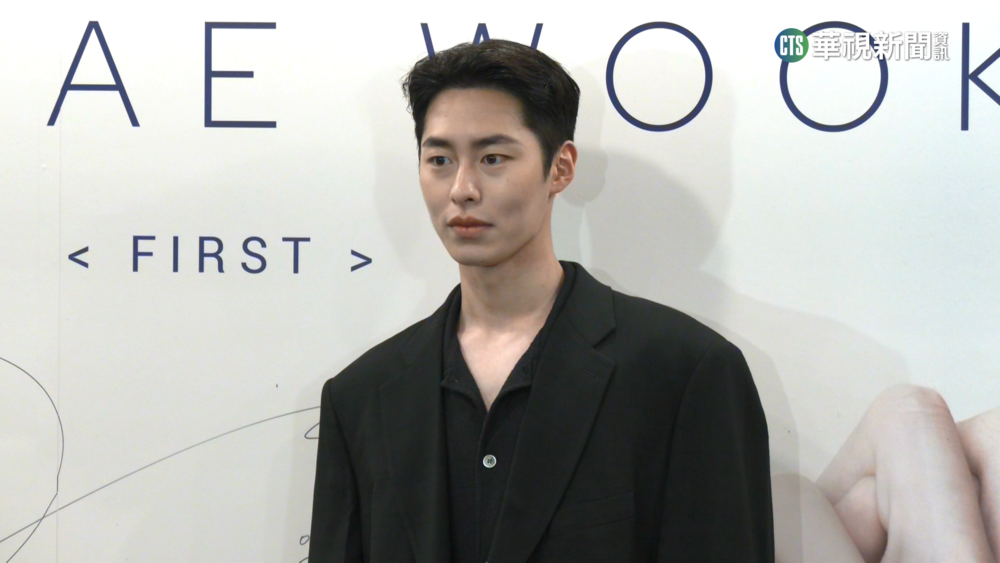 睽違3年再訪台！　韓男神李宰旭逛夜市嗨翻