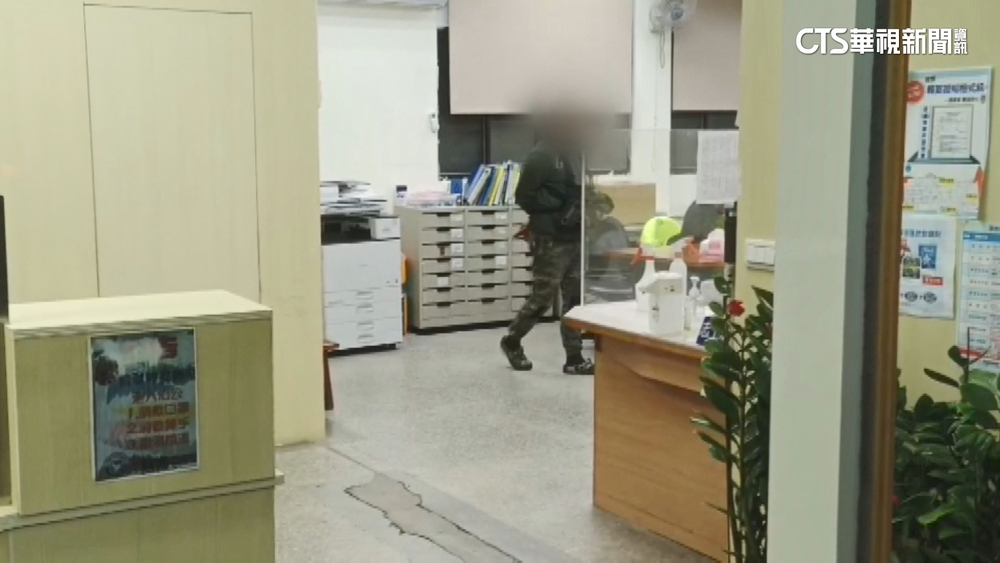 獵人還原射狒狒　千字曝「六福村獸醫要我開槍」