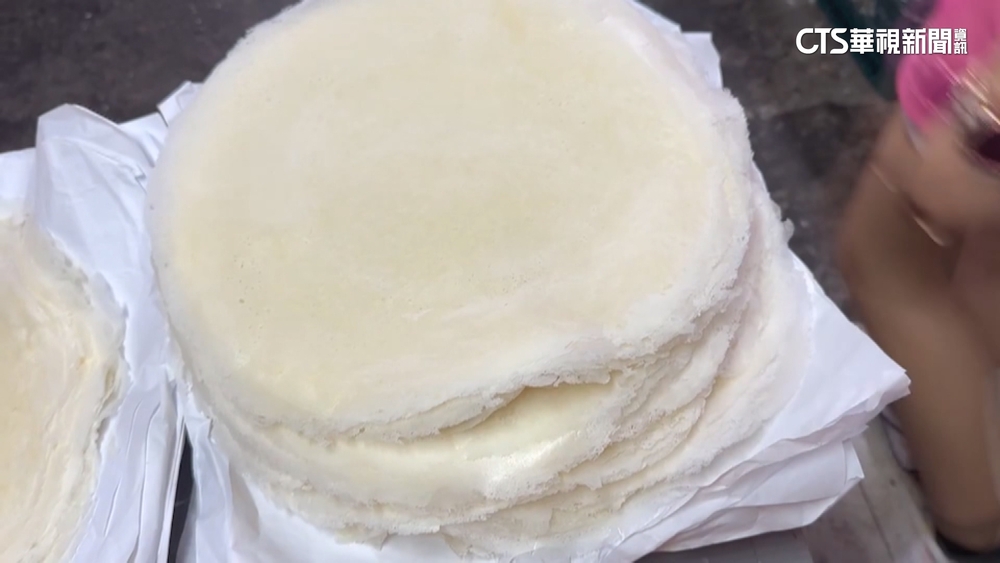 清明吃潤餅！老店46爐全開　趕工6千斤潤餅皮