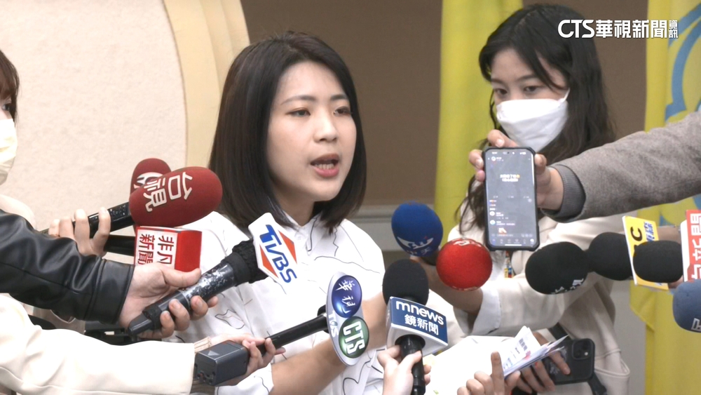 自爆「4年前被找當費側翼」　徐巧芯：不該偽君子