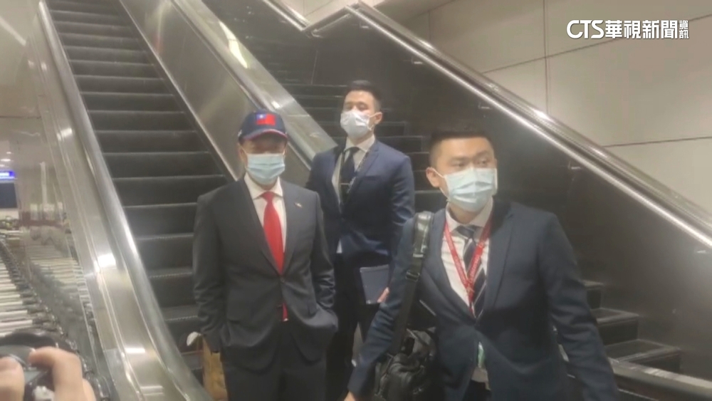 郭台銘結束訪美回台　上午將開記者會分享心得