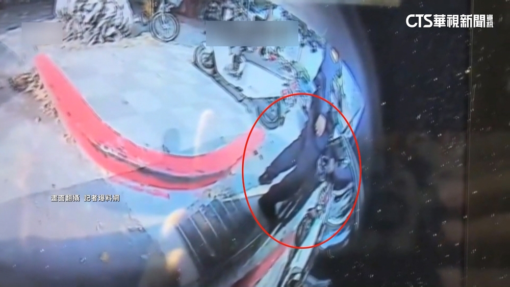 排隊等車位被趕　民眾控警「右腿一彎」企圖碰瓷