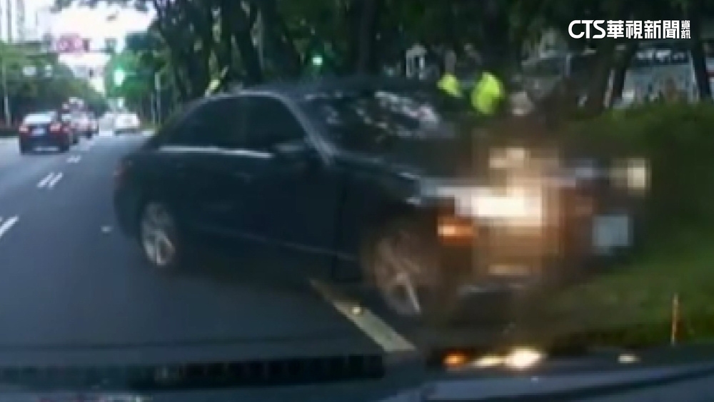 男酒駕拒檢加速逃　警3小時逮人　意外逮3案通緝犯