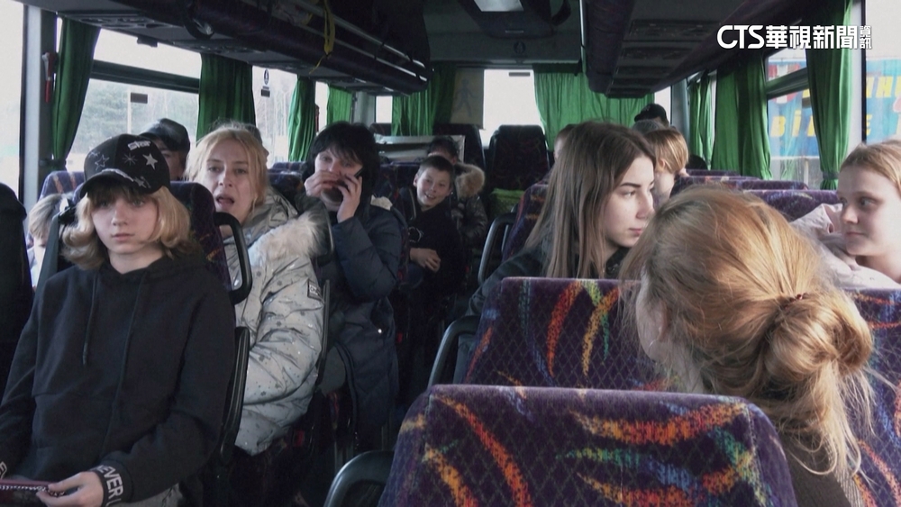 被迫待俄「夏令營」半年　31名遭拐騙烏童終返家