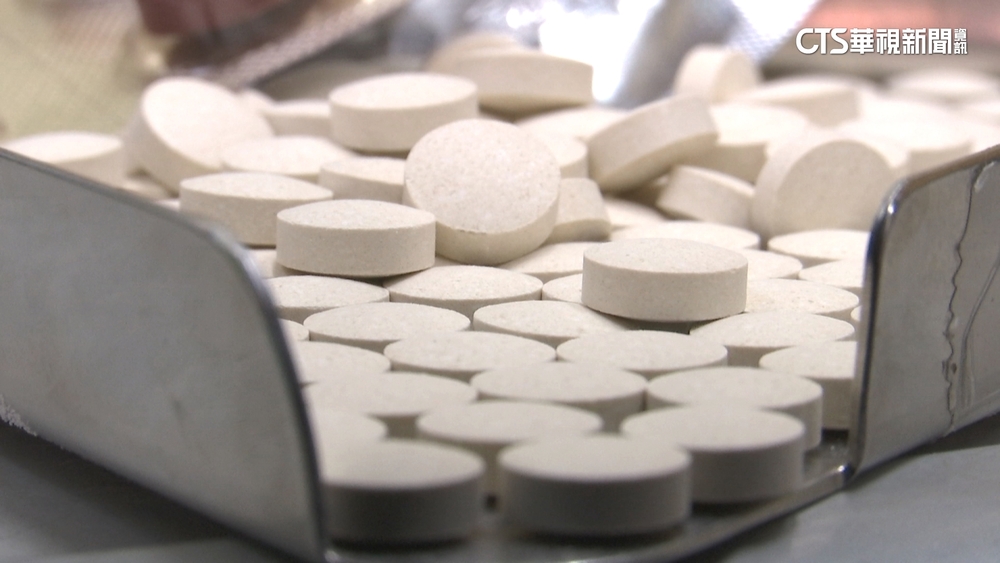 影響吸收效果差！　「這5組保健品」不要同時吃