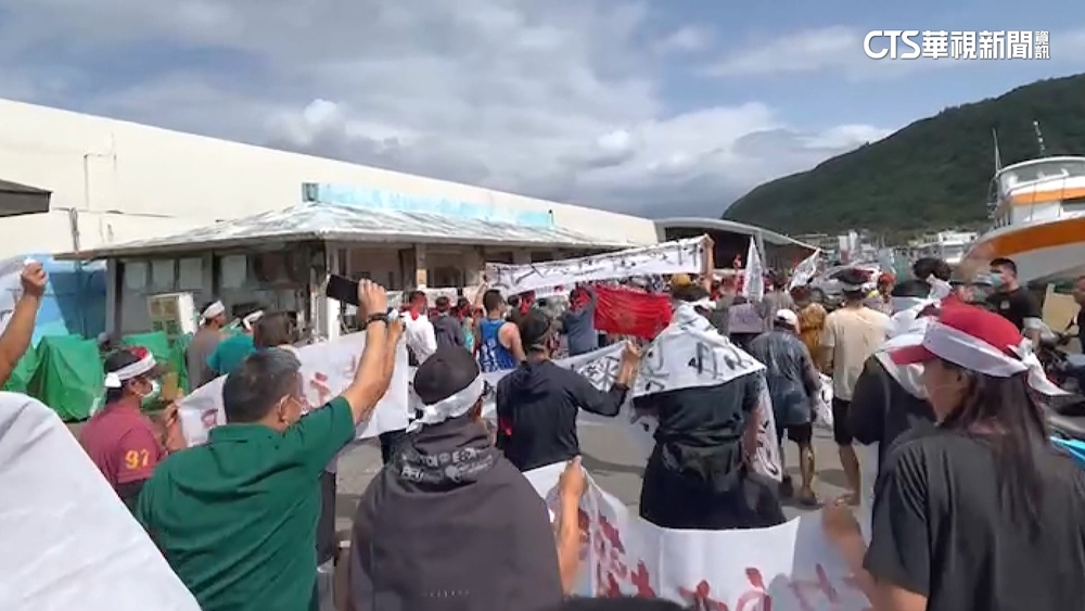 綠島客輪拒載魚獲遭抗議　鄉長：公共船班是解方