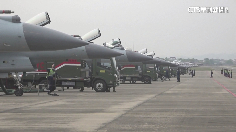 共軍軍演傳與我海軍艦對峙　反艦飛彈車現身恆春