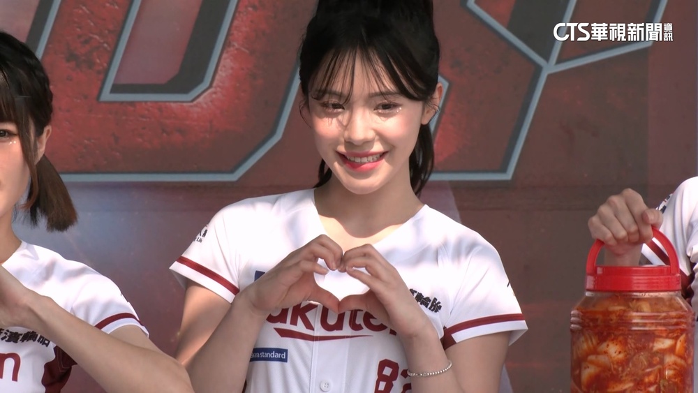 李多慧見面會大跳應援舞　球迷爭睹女神風采