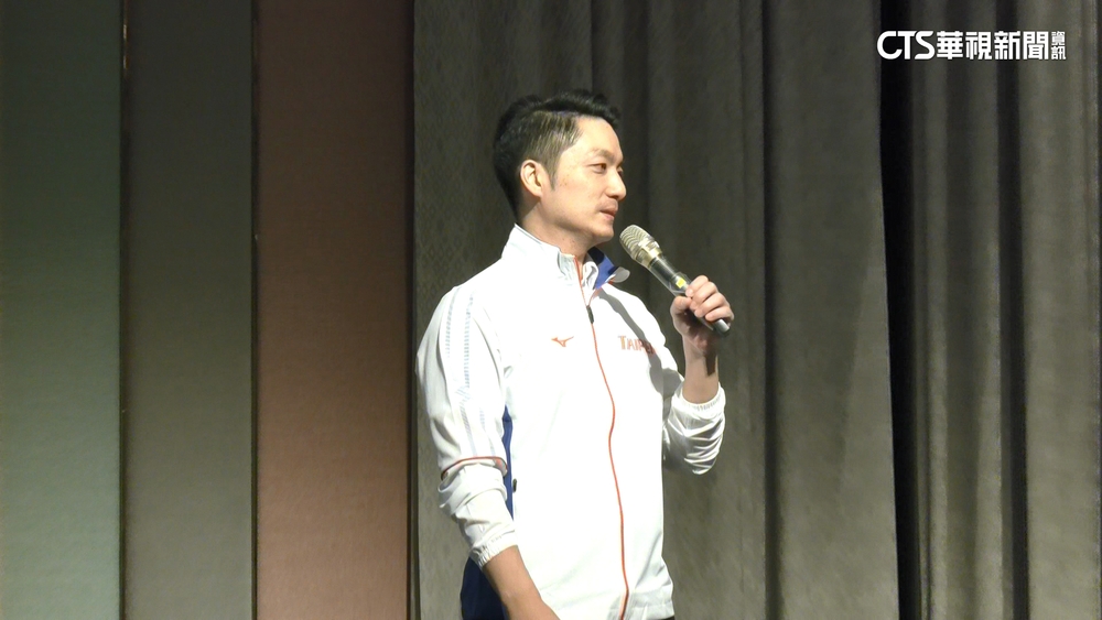 遭議會備詢砲轟後　蔣萬安頂笑容出席頒獎典禮