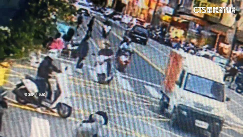 「行人地獄」再現　逾10車不禮讓　女童險遭撞