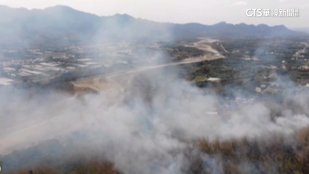 高雄內門山火燒5天　調派市區消防員挨轟人力浪費