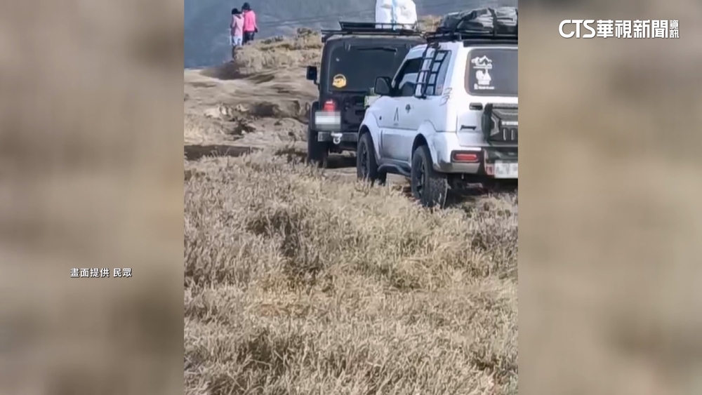 七彩湖又見吉普車亂輾箭竹林　警加強調查