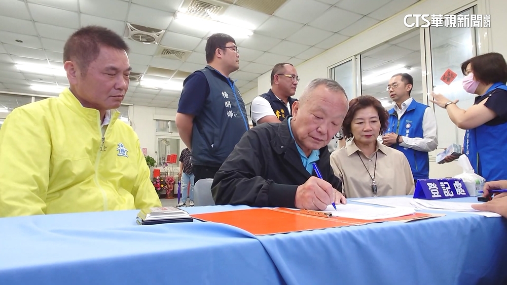 卸任縣長回鍋選立委　徐耀昌：想幫忙鍾東錦