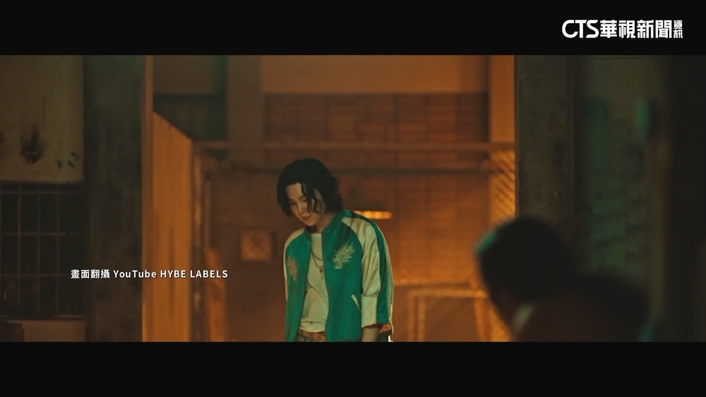 BTS　SUGA新歌濃濃港片風！　一人飾二角演技炸裂