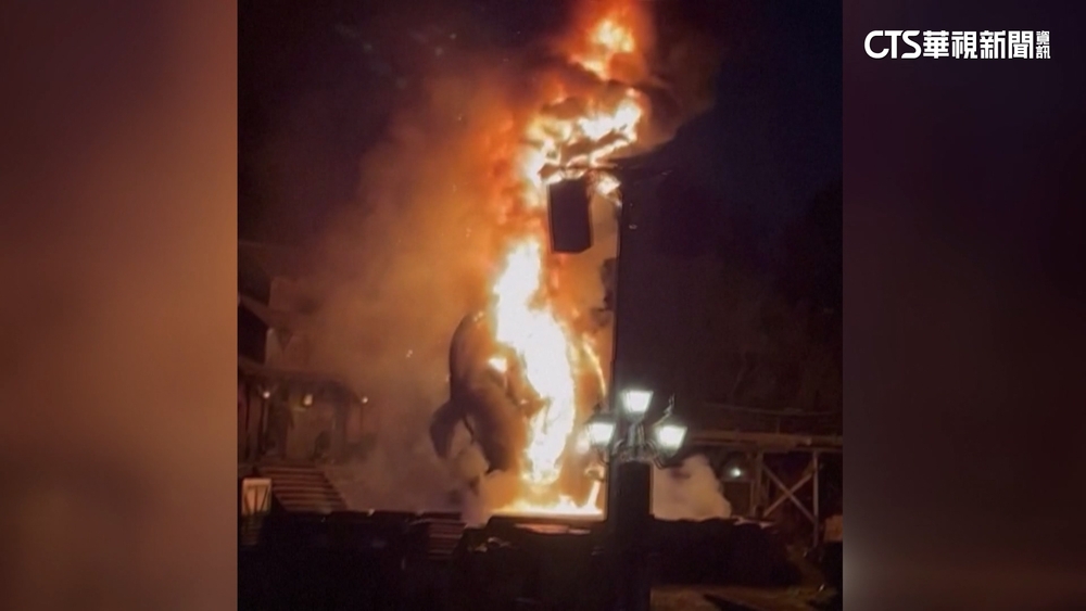 加州迪士尼煙火秀傳火警　「噴火龍著火」幸無人傷