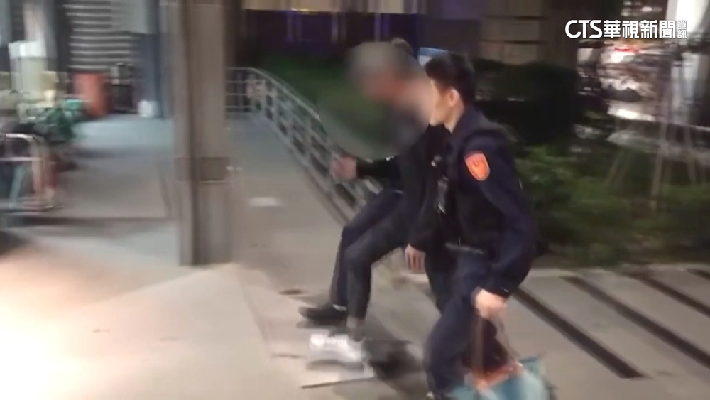 北捷西門站前慣犯「當街搶包」　警2小時速逮嫌