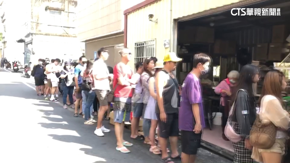 衝一波！　五一連假首日　小琉球湧入兩萬人