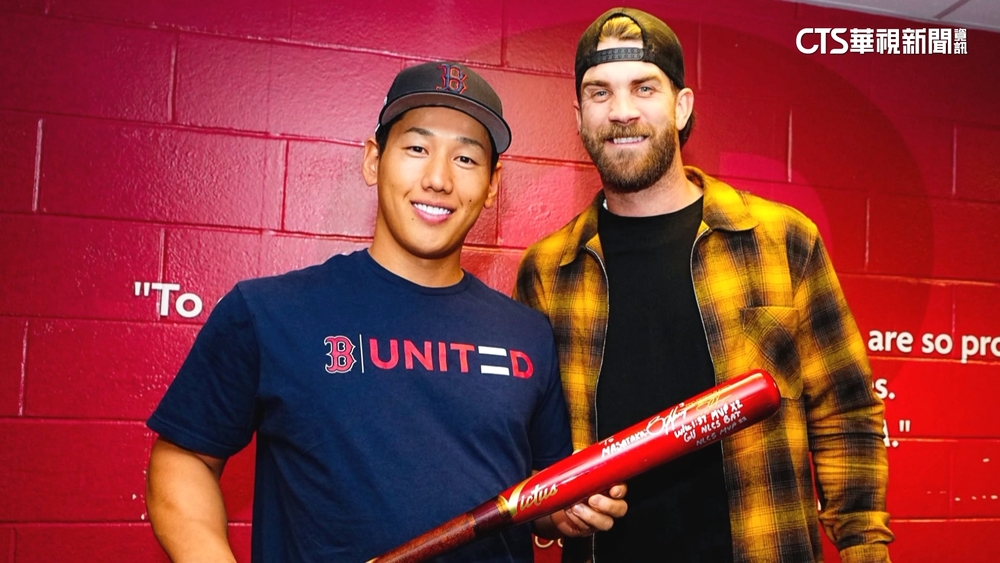 大聯盟相見！　吉田正尚見偶像Harper獲贈球棒