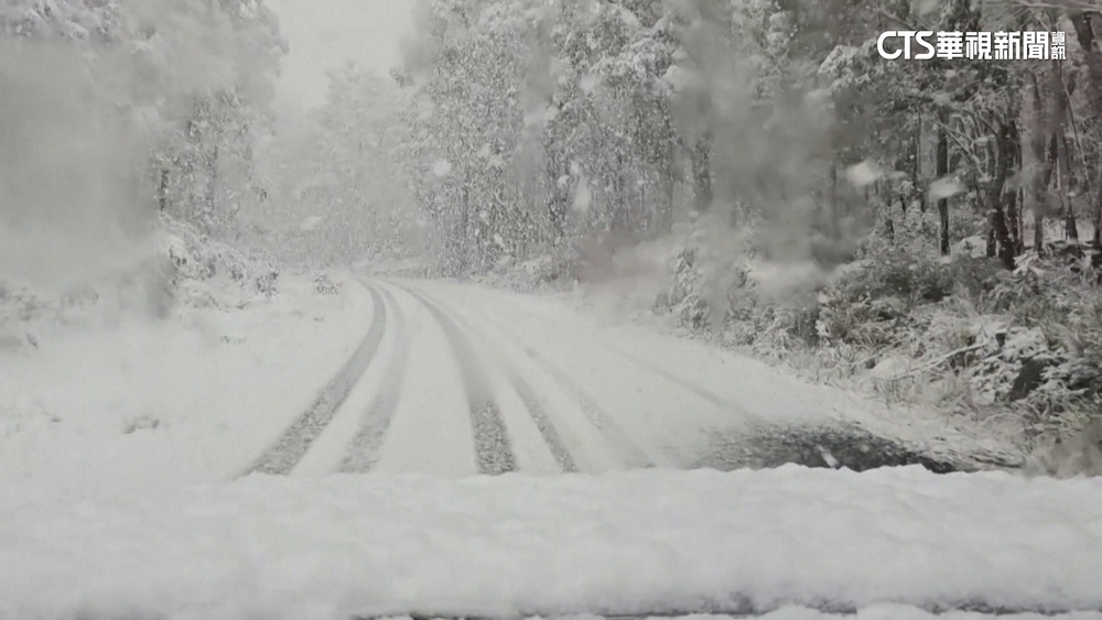 冷鋒提早到！　澳洲東南部跌破零度降下白雪