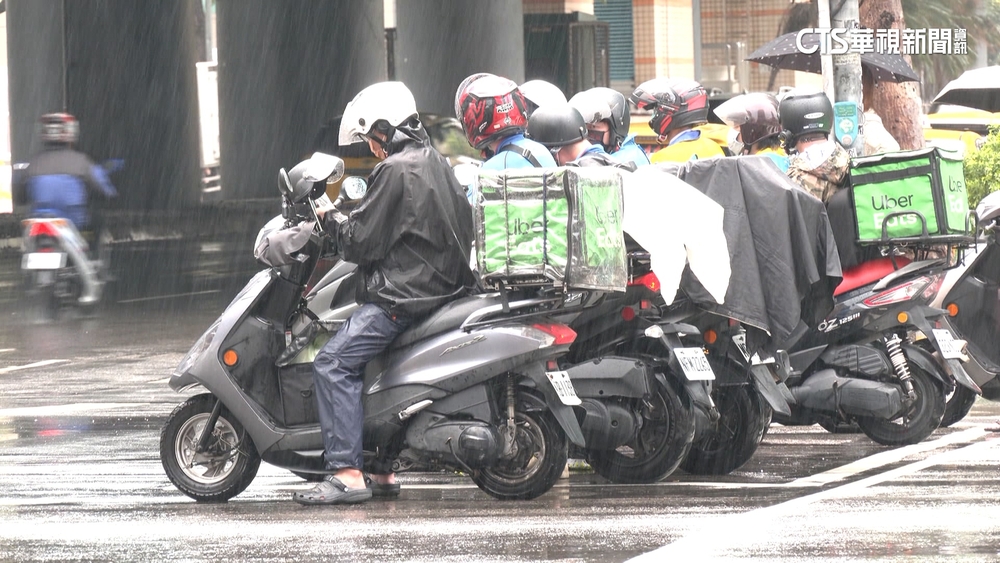 快閃雨神2天降水2549萬噸　中部日月潭最多