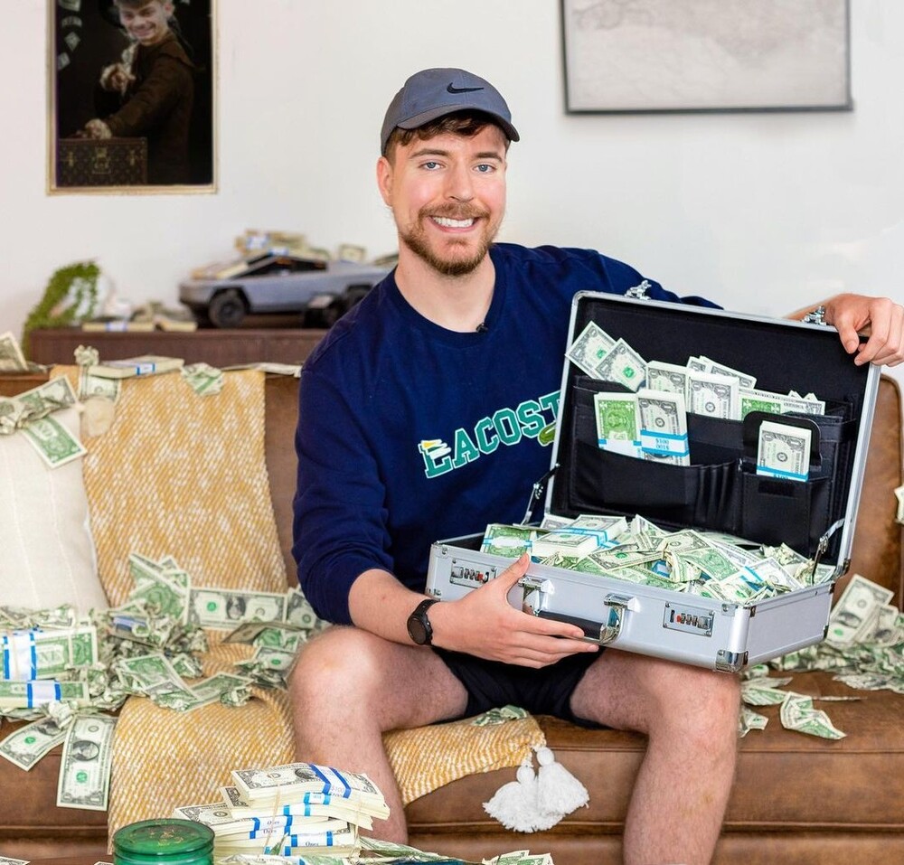 美YouTuber生日辦「抽1萬美」活動 引全球網友瘋狂留言