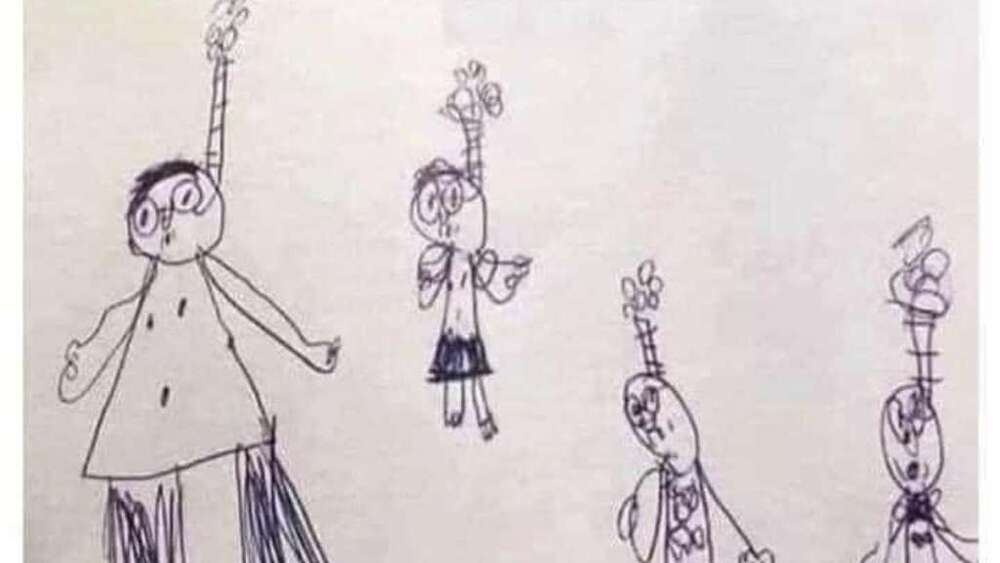 老師見6歲童畫作嚇壞！急找家長到校約談　真相曝光後大反轉