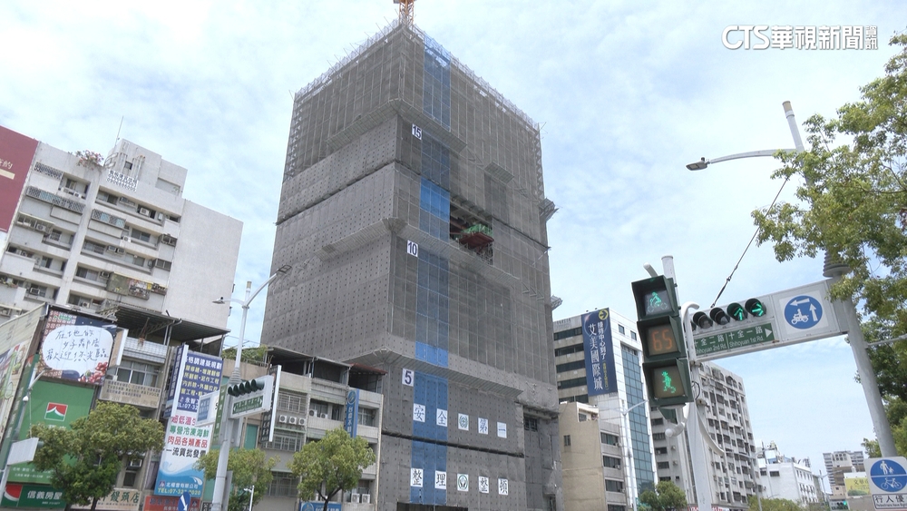 吊臂砸中捷1死10傷　高市體檢興富發3處勒停