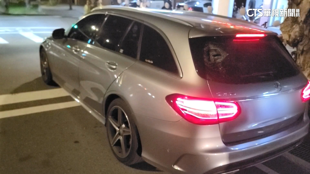 徐巧芯助理發生行車糾紛　擋風玻璃遭擊破