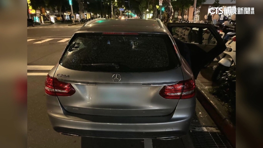 疑逼車爆行車糾紛　徐巧芯實習生遭砸車