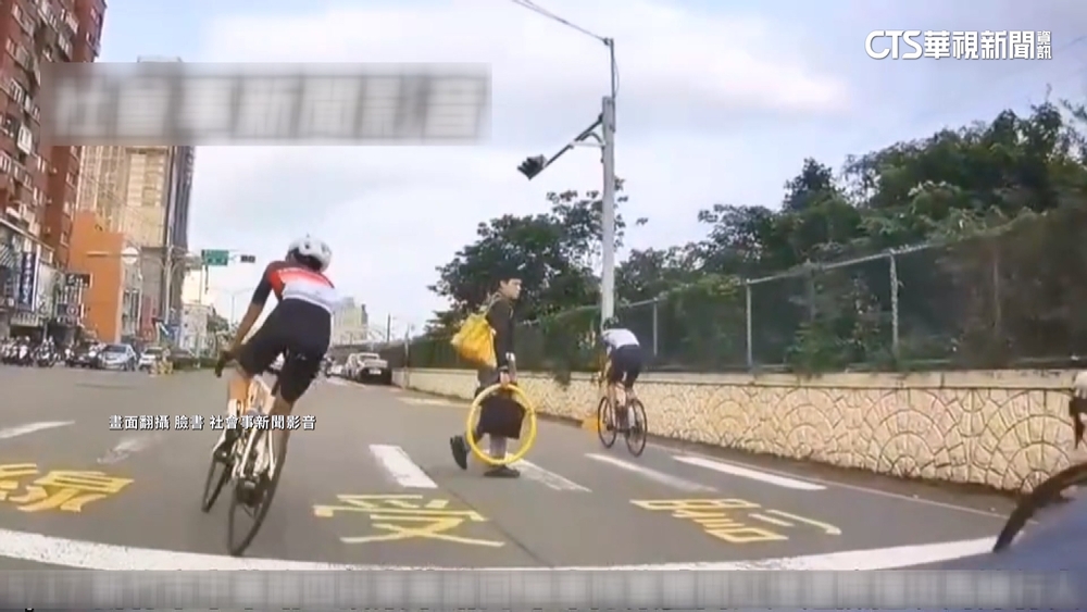無視交通號誌　單車隊闖紅燈.險撞斑馬線行人