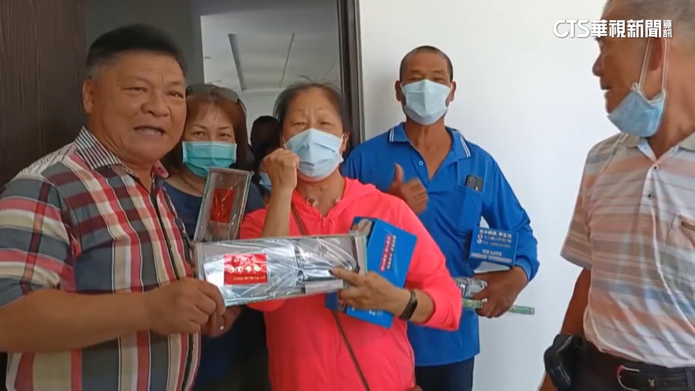 涉圖利判入監　鎮長感謝鄉親「拔刀相助」送菜刀