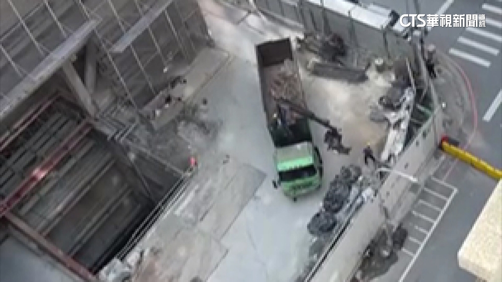 「竹北天坑」豐采520偷施工？　竹縣府勒令4建案停工