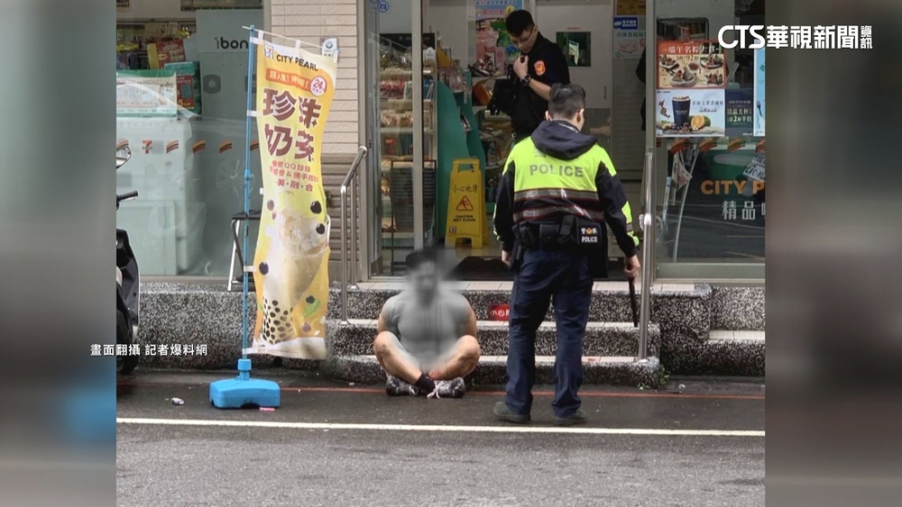 肌肉男「大鬧超商」怒吼毆警　民眾驚：真人版浩克？