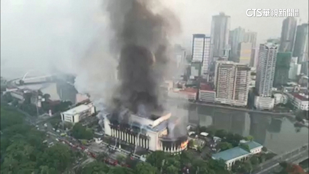 菲律賓中央郵政大樓　戰後重建再遭祝融