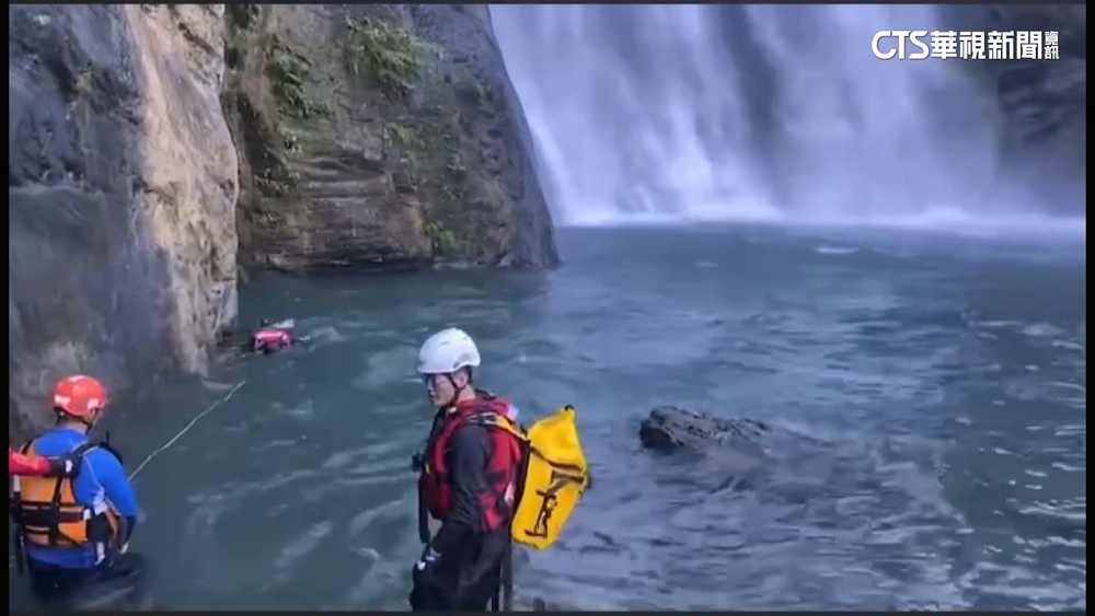 黃金72小時倒數！　搜救隊急尋飛龍瀑布失聯3人