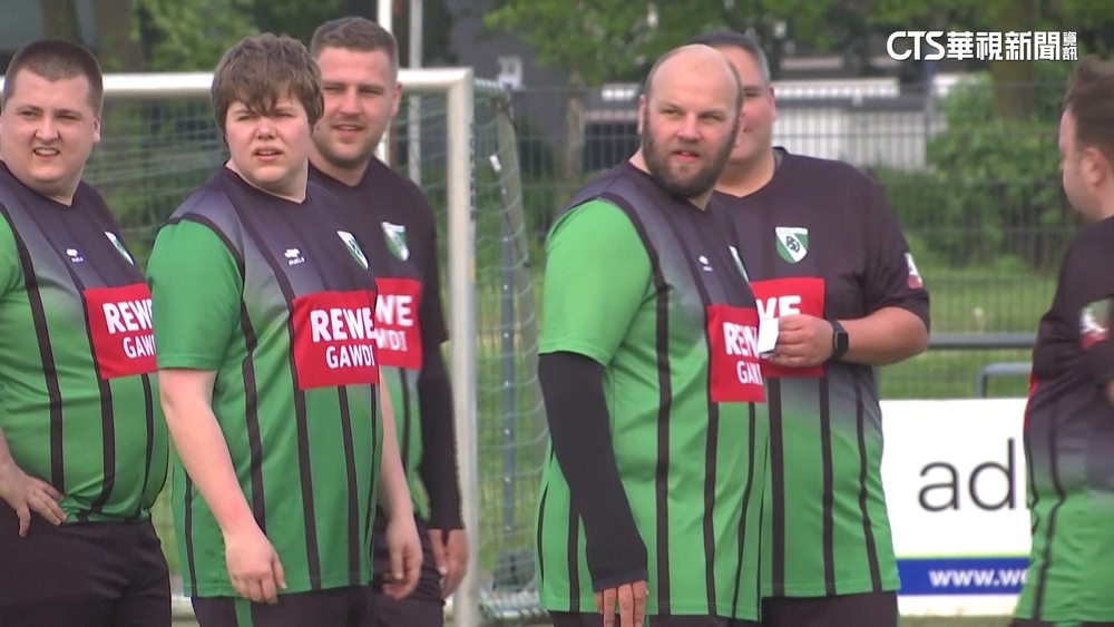 德國「超重足球聯盟」　想參加體重得破百公斤