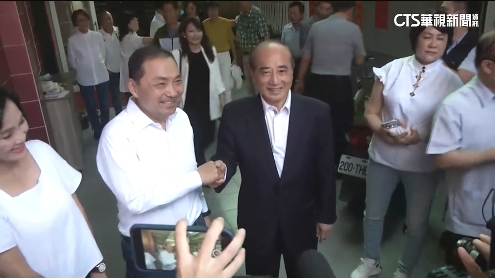 侯友宜南下「搏感情」請益　與王金平進行早餐會
