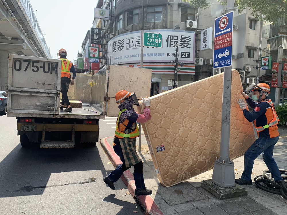 民眾贈669個紅包表達感謝　新北環保局全捐贈做愛心　環保局：行動代替紅包