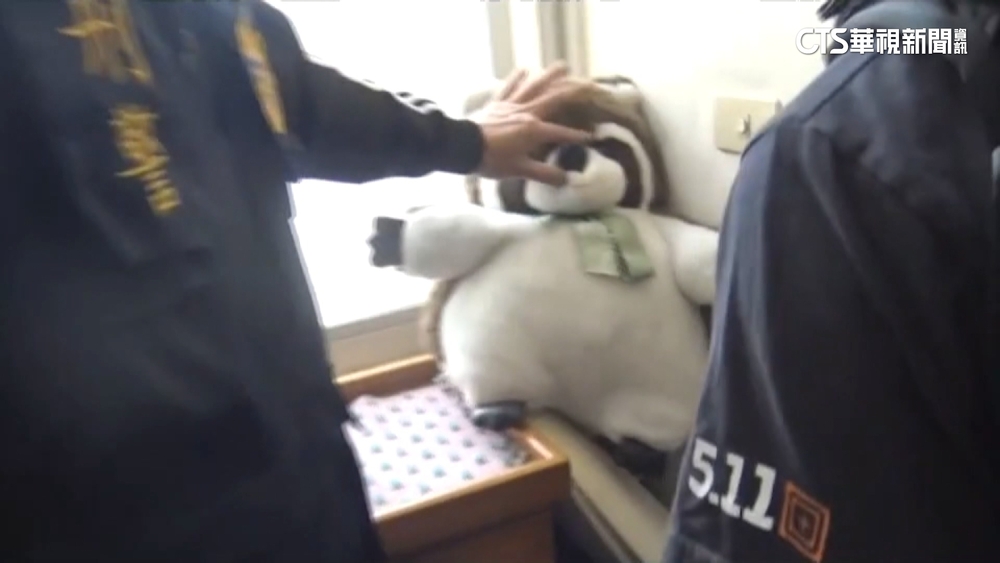 夫妻檔稱「20萬租帳戶」軟禁被害人　警逮5嫌救3人